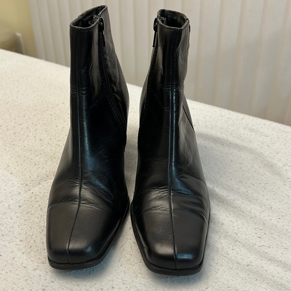 Vintage Pierre Cardin Black Leather Ankle Boots with 2” Heels